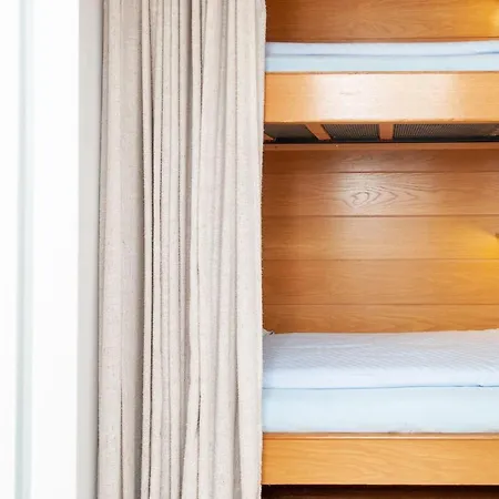 Hanseatic 302 * دوهنين