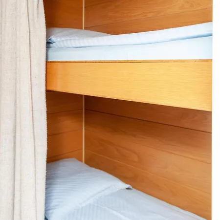 Hanseatic 302 * دوهنين